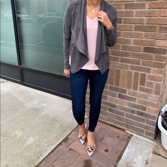 Blank NYC gray suede jacket - Picture 2 of 7